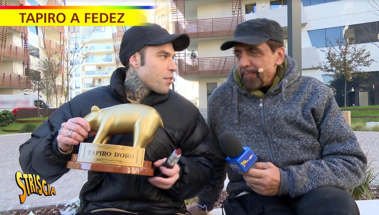 Tapiro d’oro a Fedez per il caso Morgan: “Ha detto cose gravi, non l’ho toccato, non ho inveito contro di lui”