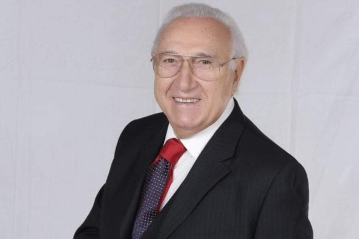 “Si è spenta la tv”. Pippo Baudo e l’addio alla prima (vera) televisione, quella che continua a mancarci