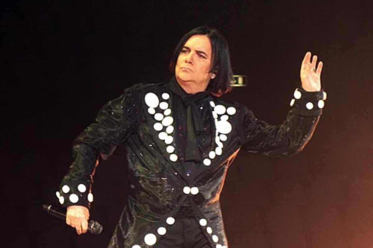 Renato Zero e la Rai, da Fantastico a Ballando con Le Stelle: un legame senza tempo tra canzoni, spettacolo ed emozioni