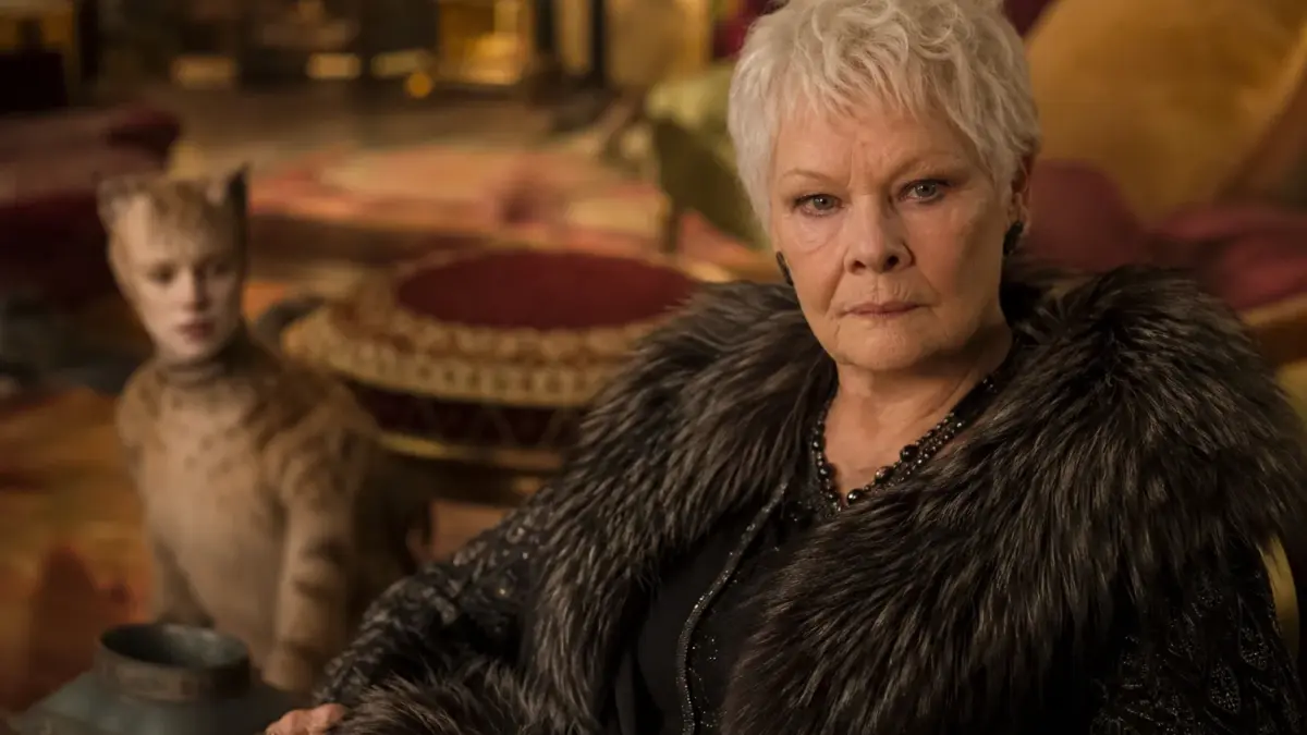Judi Dench sul disastro di Cats: ‘Una perdita di talento e buona volontà’
