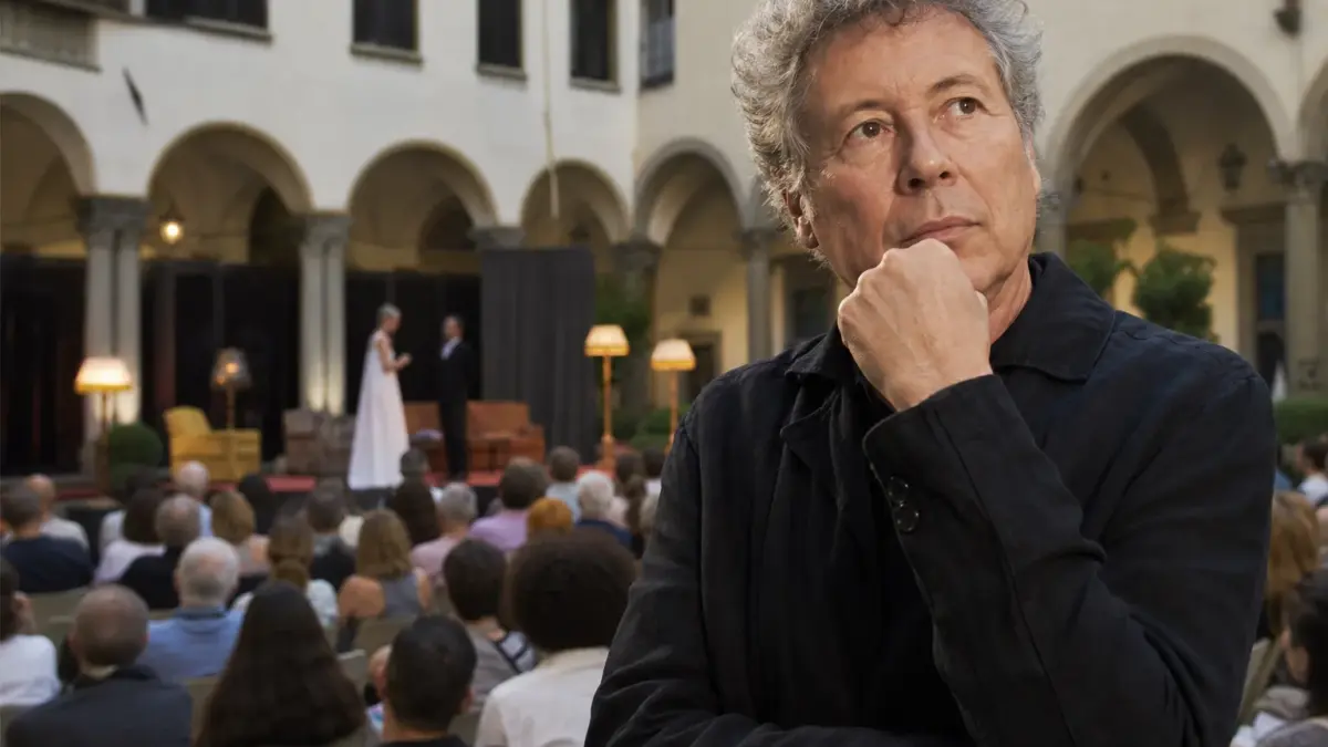 Firenze, Baricco reinventa La Traviata: quando l’opera diventa spettacolo di piazza